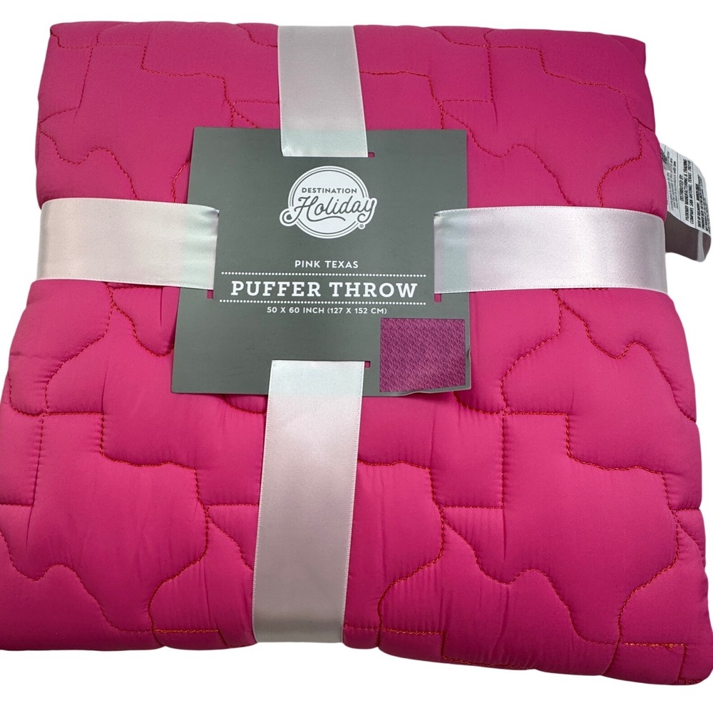 Destination Holiday Pink Texas Puffer Throw Quilted Blanket 50x60 Nylon Pink